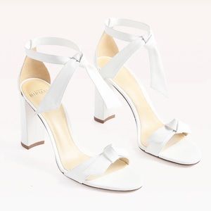 Unworn NWT Alexandre Birman Clarita 90 mm soft white block heels, size 8.